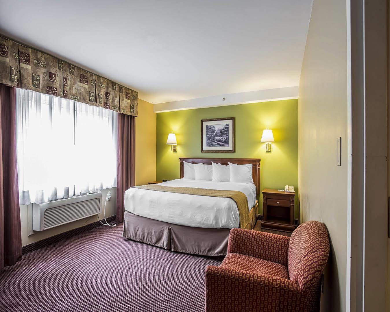 Holiday Inn Express & Suites Halifax - Bedford By Ihg Zewnętrze zdjęcie