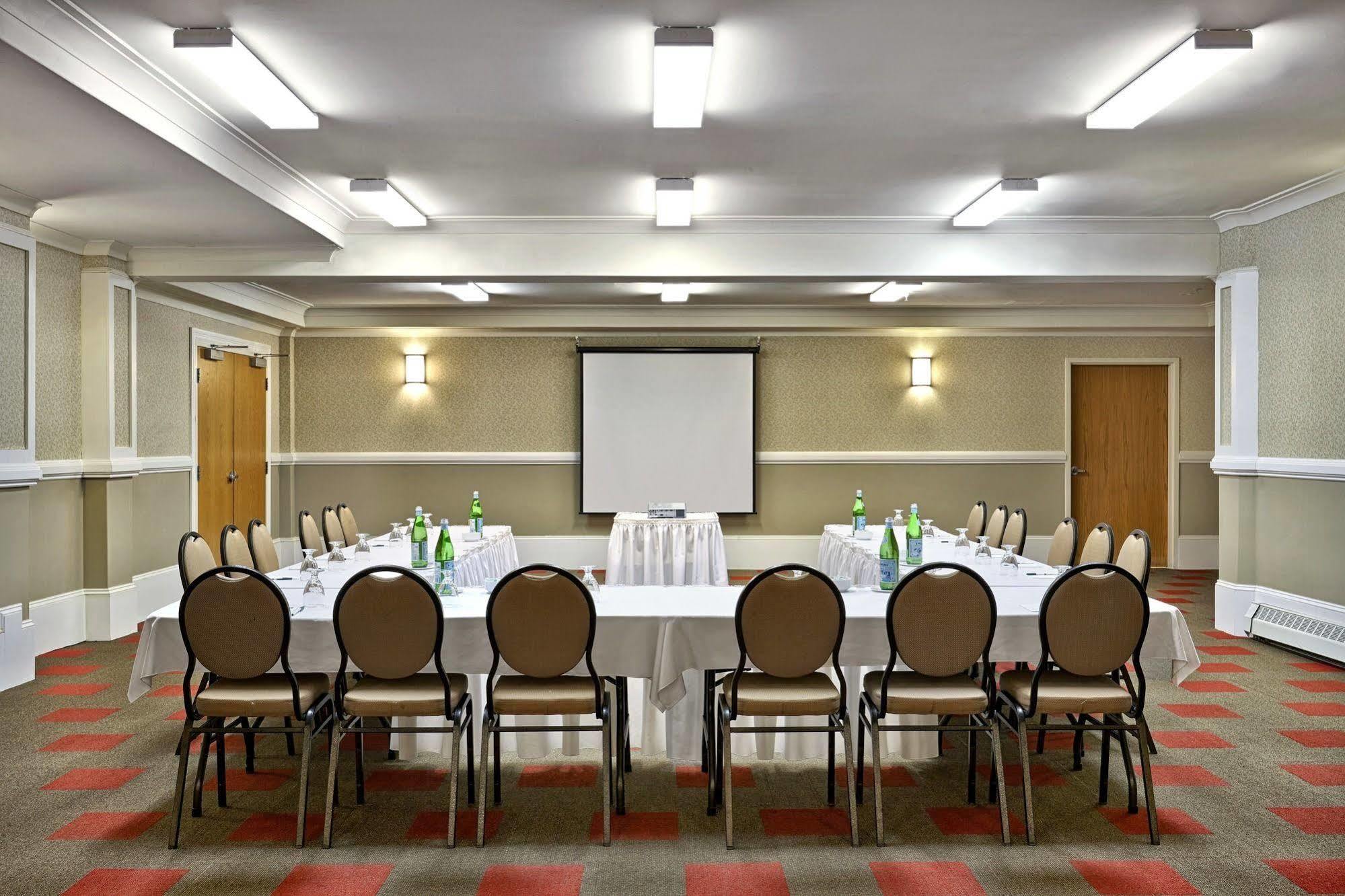 Holiday Inn Express & Suites Halifax - Bedford By Ihg Zewnętrze zdjęcie