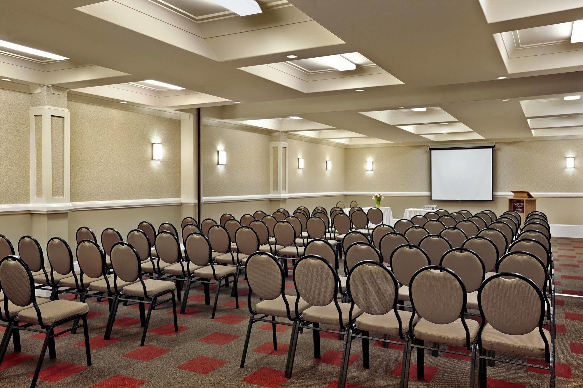 Holiday Inn Express & Suites Halifax - Bedford By Ihg Zewnętrze zdjęcie