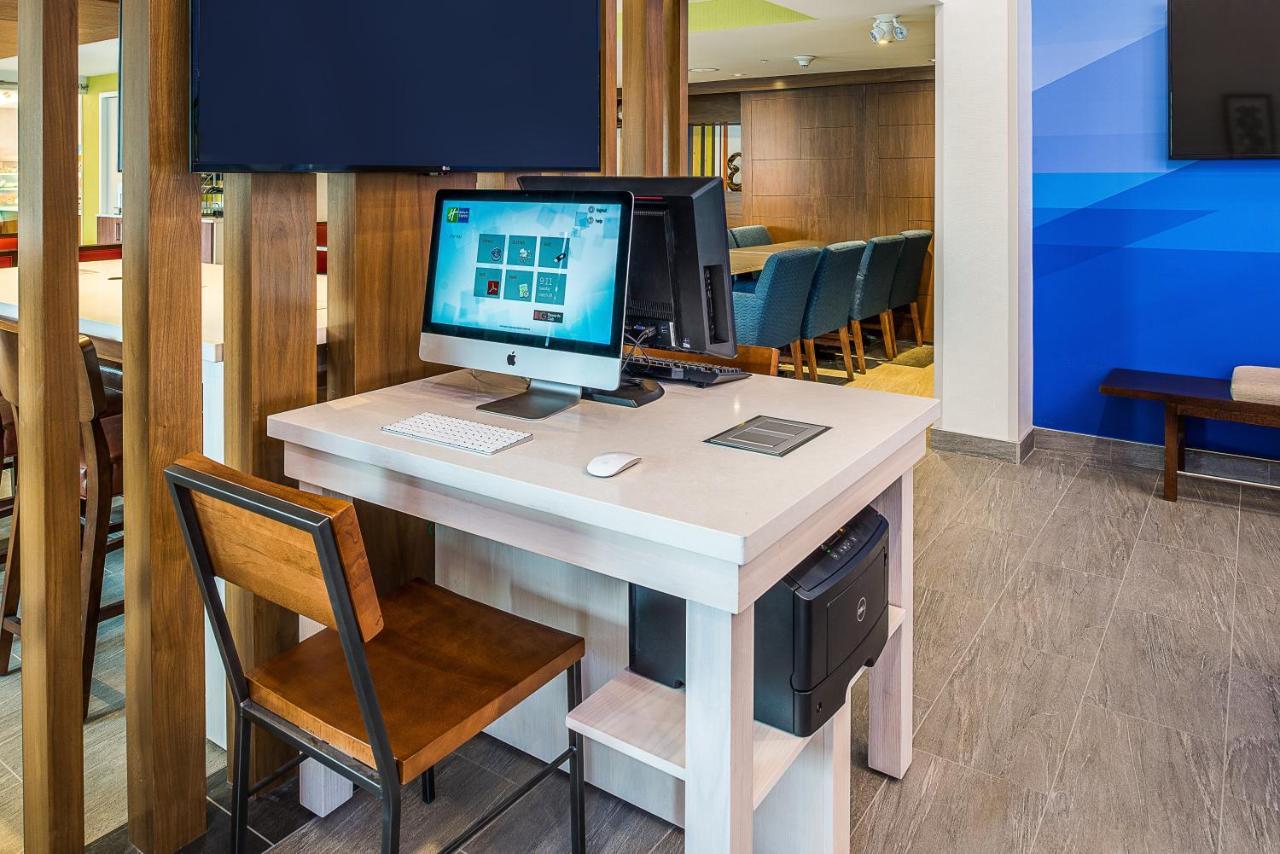 Holiday Inn Express & Suites Halifax - Bedford By Ihg Zewnętrze zdjęcie