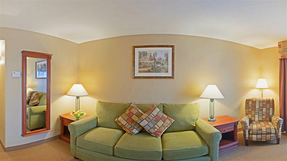 Holiday Inn Express & Suites Halifax - Bedford By Ihg Zewnętrze zdjęcie